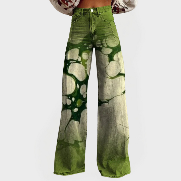 Jeans amples confortables et artistiques